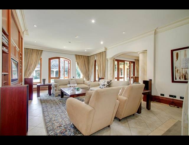 7 BEDROOM PROPERTY TO RENT IN HYDE PARK